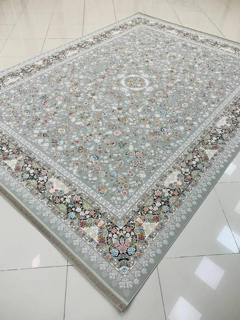 زیبایی رنگبندی فرش رو ببینید|فرش|اصفهان, لاله|دیوار