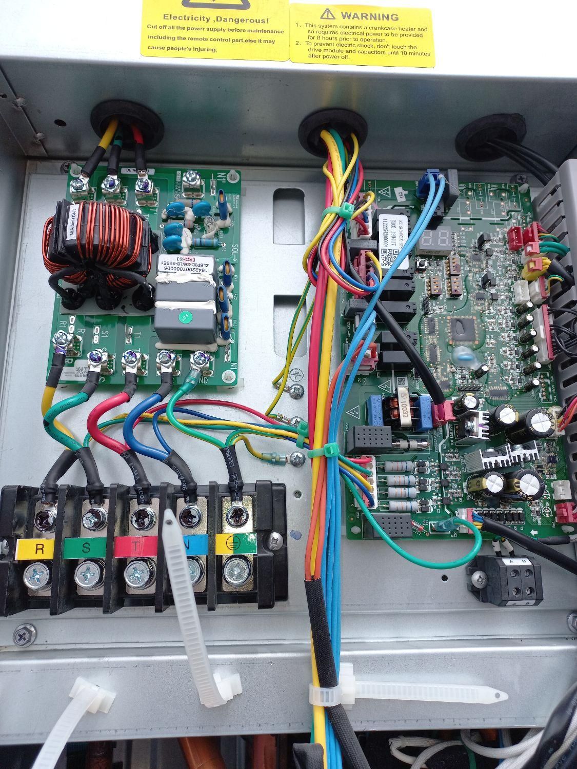 نصب وتعمیرات تخصصی کولر گازی خانگی و صنعتی|خدمات پیشه و مهارت|کاشان, شهرک امیرالمومنین|دیوار