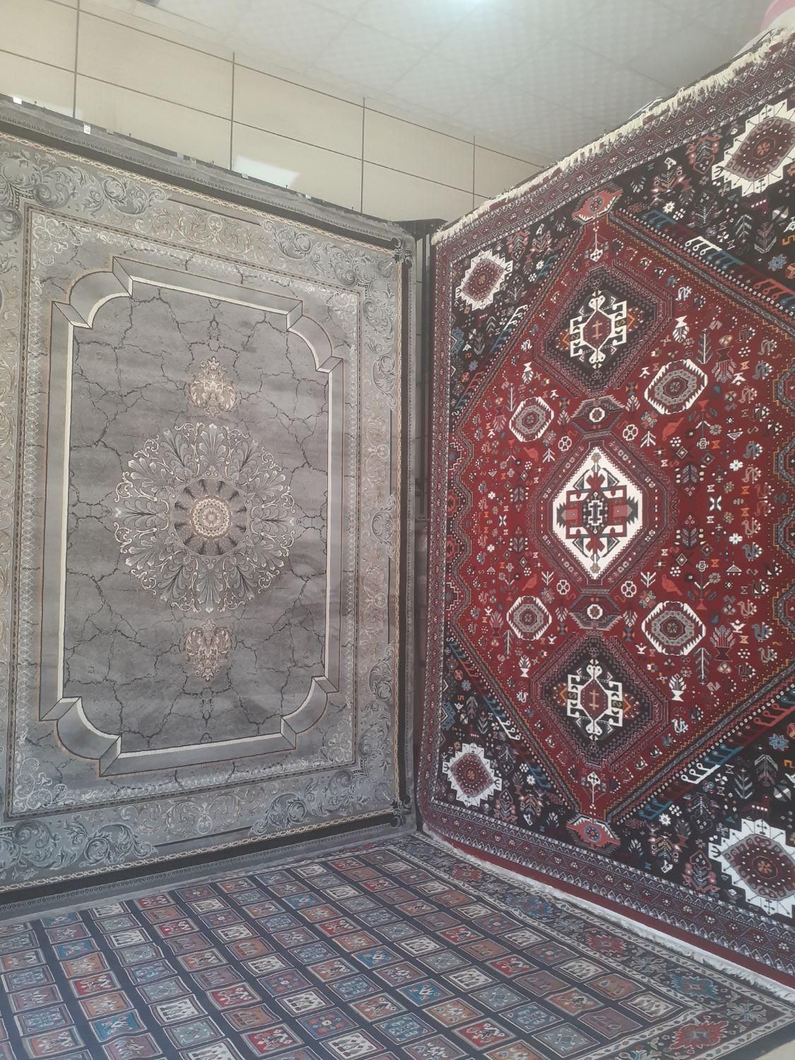 فرش دستباف گونه (گل رز)|فرش|شیراز, کیان آباد|دیوار