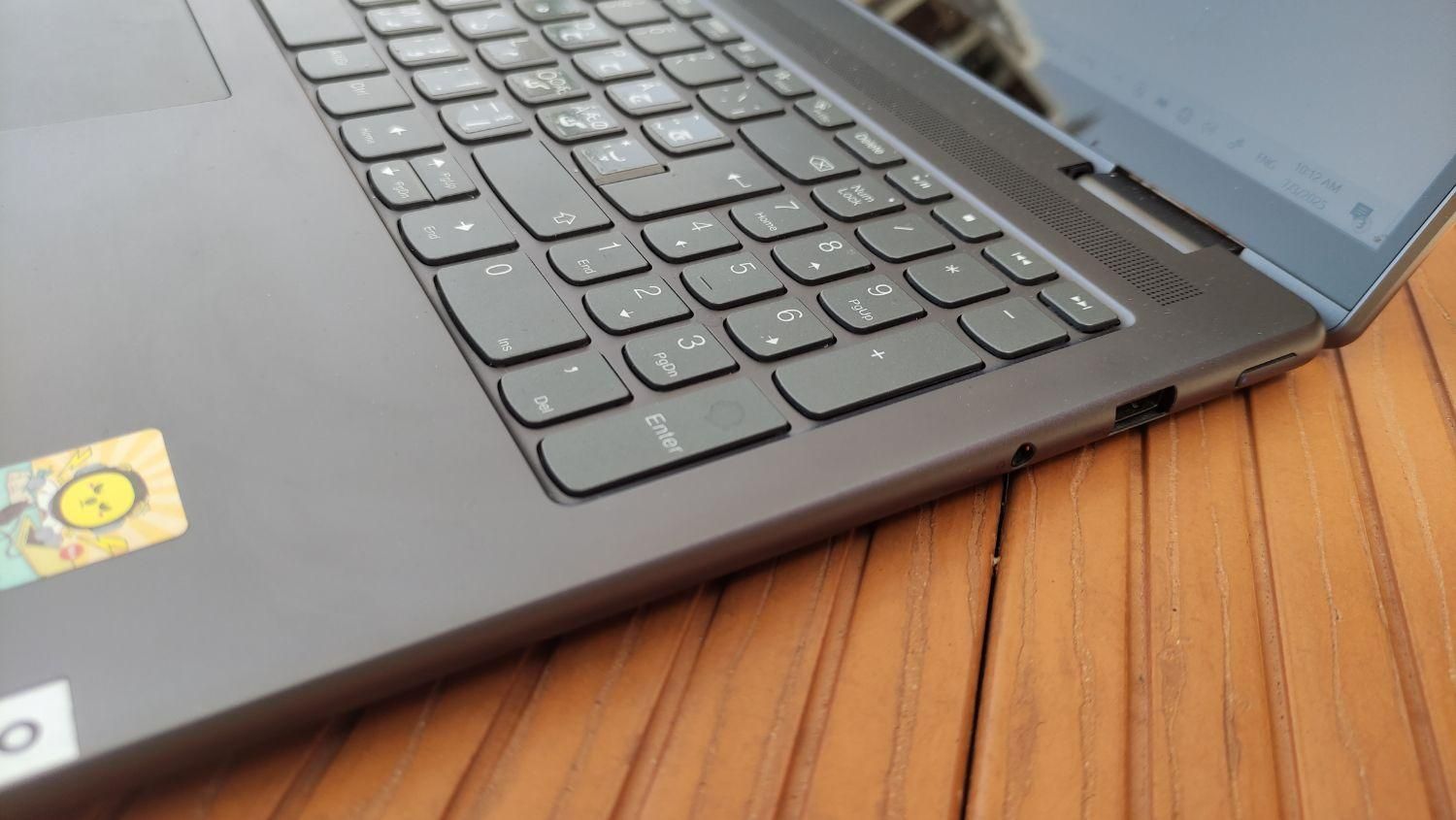 لپ تاپ Lenovo yoga 4K|رایانه همراه|یزد, |دیوار