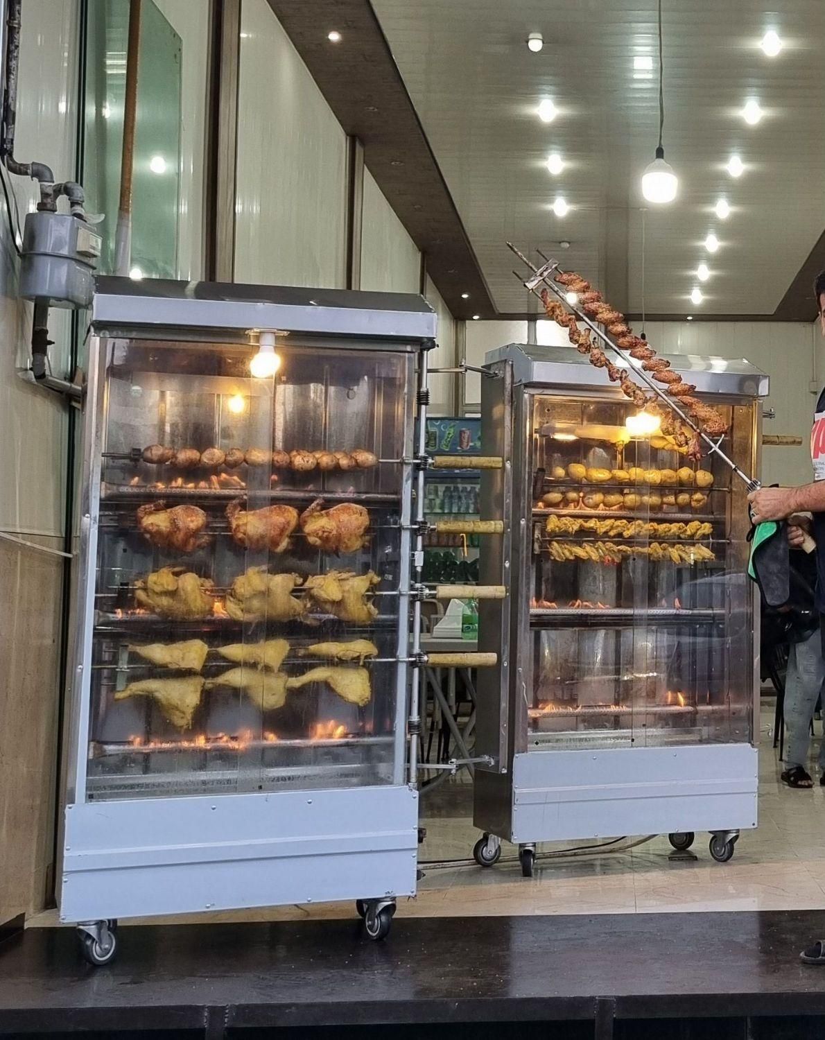 خمیرگیر جوجه گردان پشمک فرساندویچی تخمه پز فالوده|فروشگاه و مغازه|برازجان, |دیوار