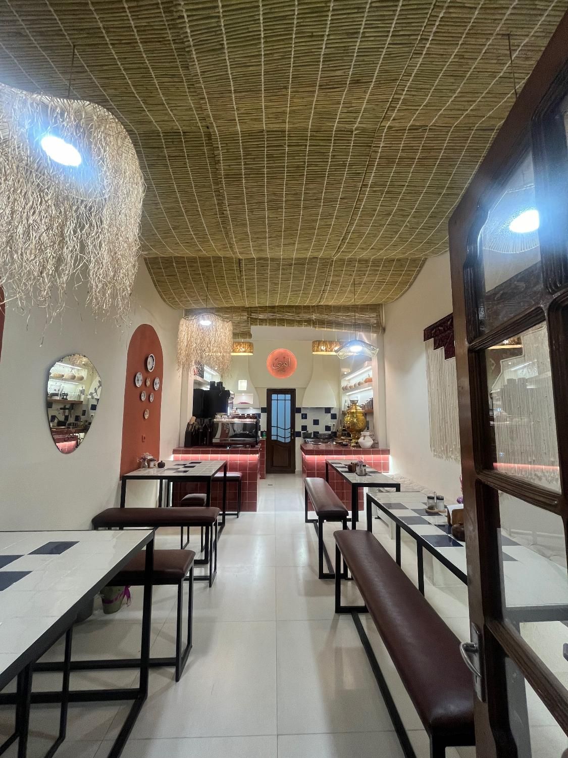 جذب نیرو در کافه|استخدام خدمات فروشگاه و رستوران|بندر انزلی, لیچارگی حسن رود|دیوار