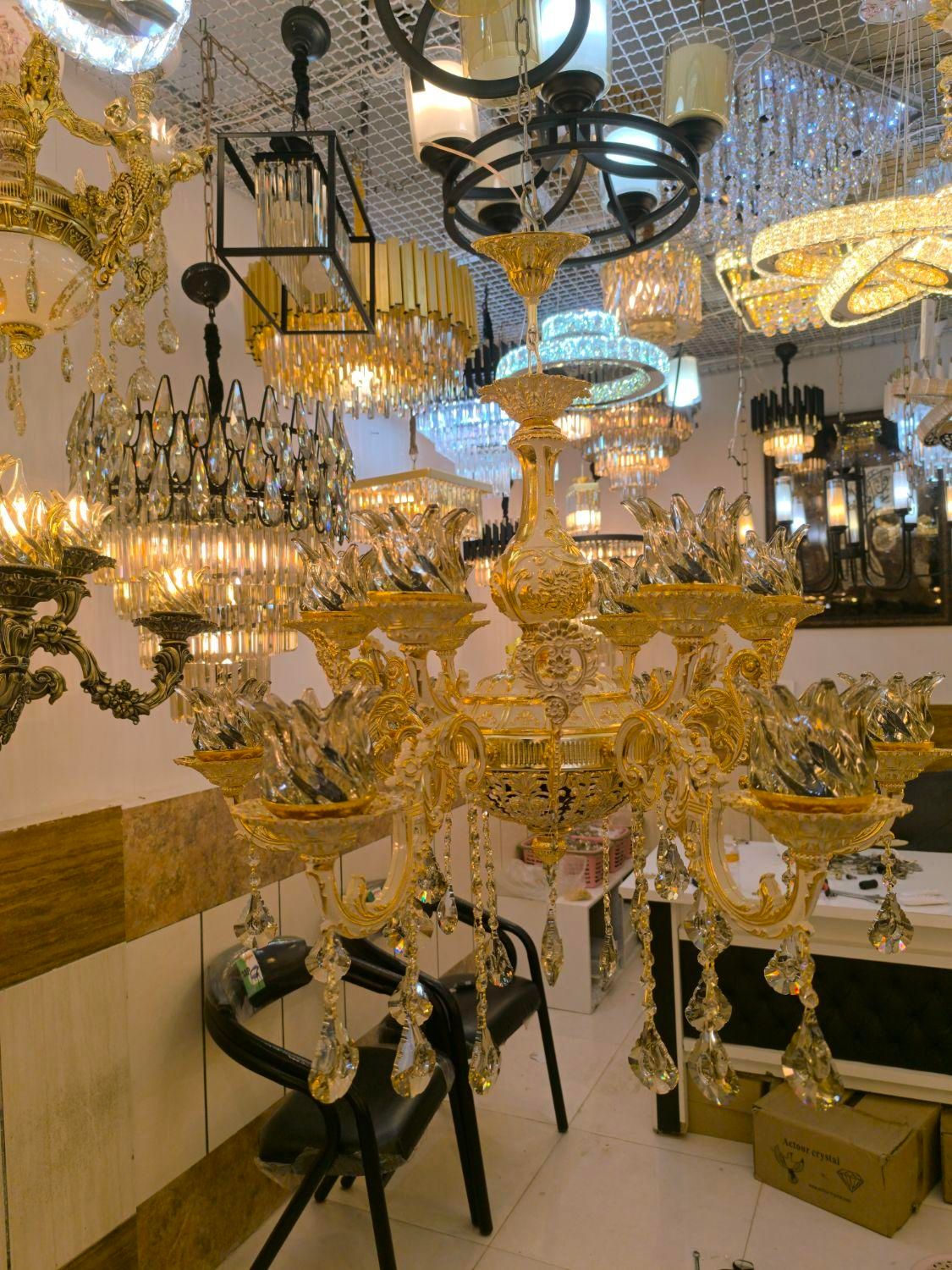 لوستر سقفی کلاسیک طرح ایتالیایی|لوستر و چراغ آویز|مشهد, خواجه ربیع|دیوار