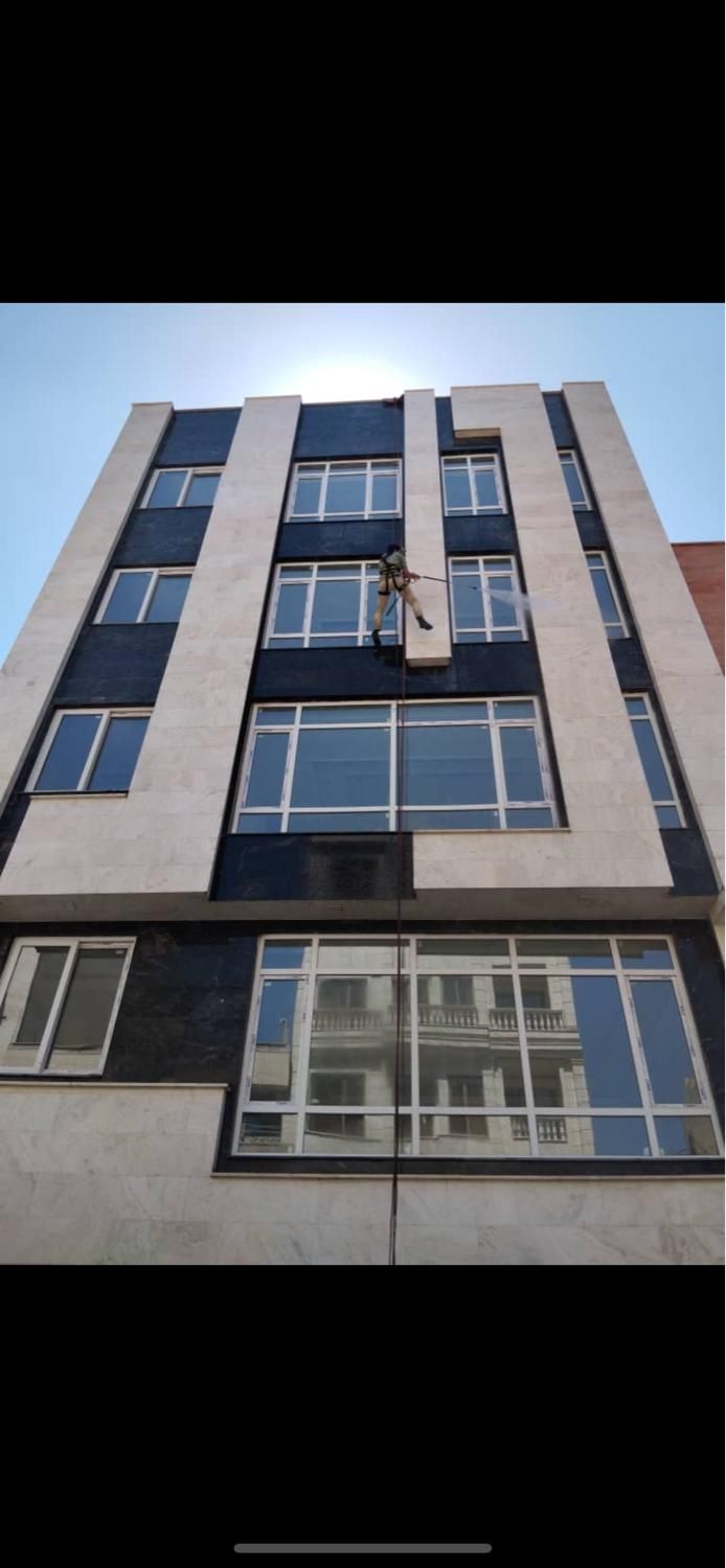 بدون داربست پیچ رولپلاک نما با طناب نانو راپل|خدمات پیشه و مهارت|قزوین, |دیوار