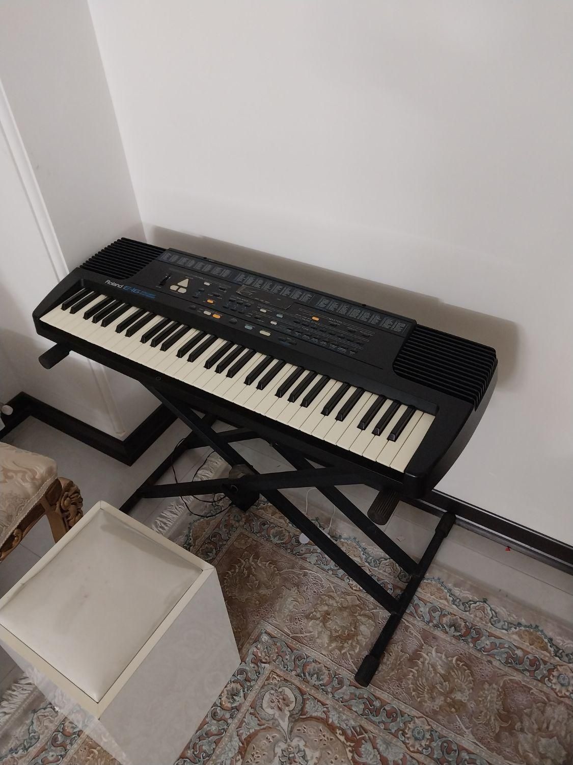 کیبورد پیانو  رولند ROLAND E16|قطعات و لوازم جانبی رایانه|قم, باجک دو|دیوار