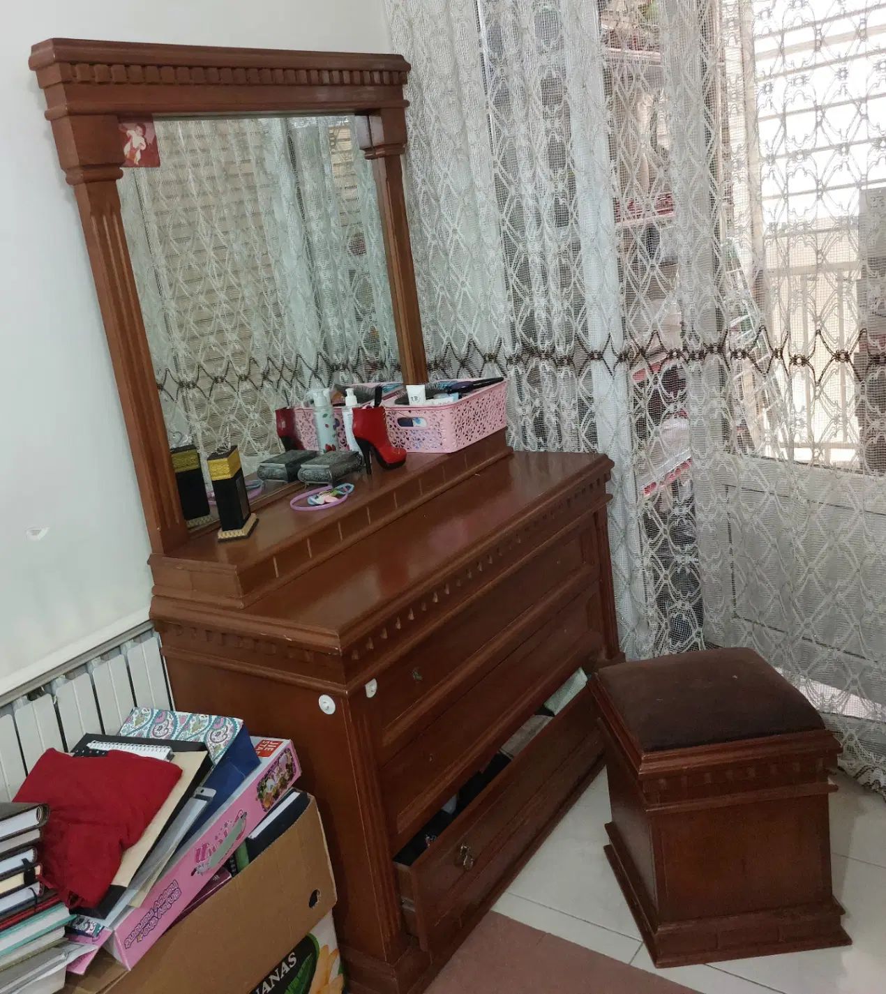 سرویس کامل خواب دو نفره. تخت، آینه، میز، پاتختی|تخت و سرویس خواب|تهران, نارمک|دیوار