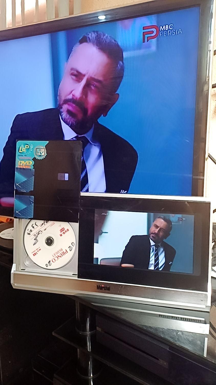 اسپیکر ومانیتور10دی وی دی فلشخور تصویری .|پخش‌کننده DVD و ویدیو|رشت, جانبازان|دیوار