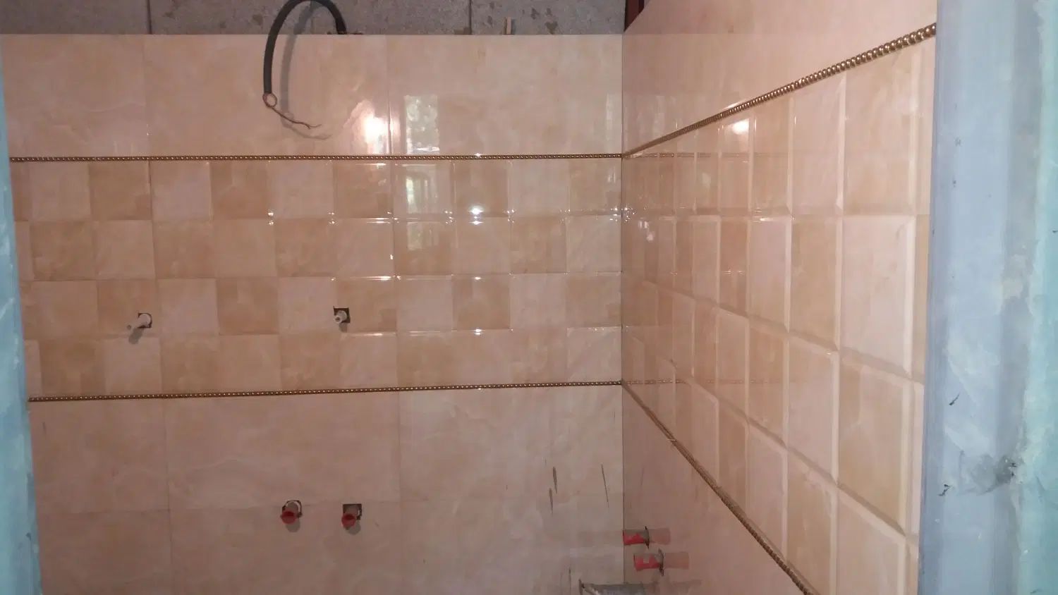 کاشیکار سرامیک کار کاشی استخری کاشیکار استخر جکوز|خدمات پیشه و مهارت|بومهن, |دیوار