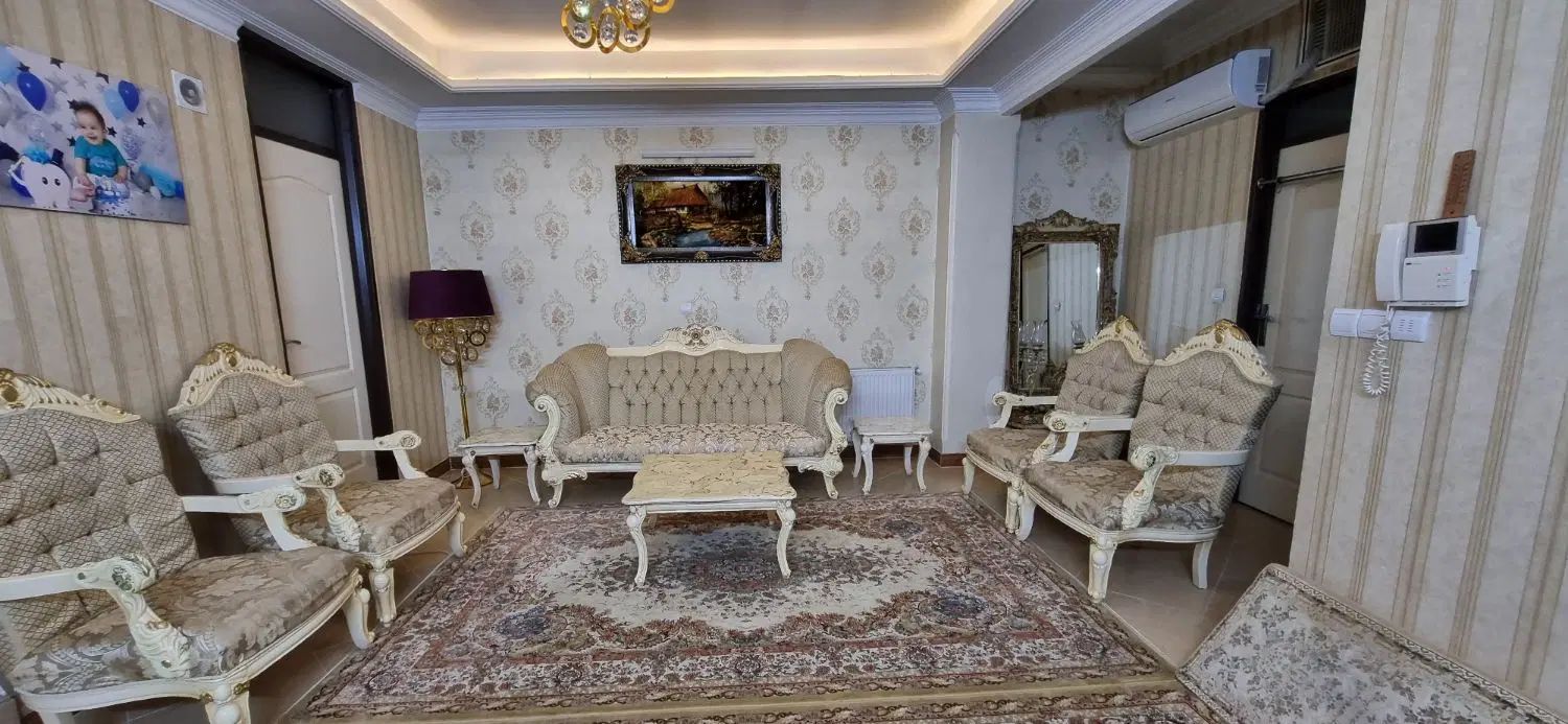 مبل/مبلمان هفت نفره/مبل استیل/مبل طلایی هفت نفره|مبلمان خانگی و میز عسلی|اسلام‌شهر, شهرک مهدیه|دیوار