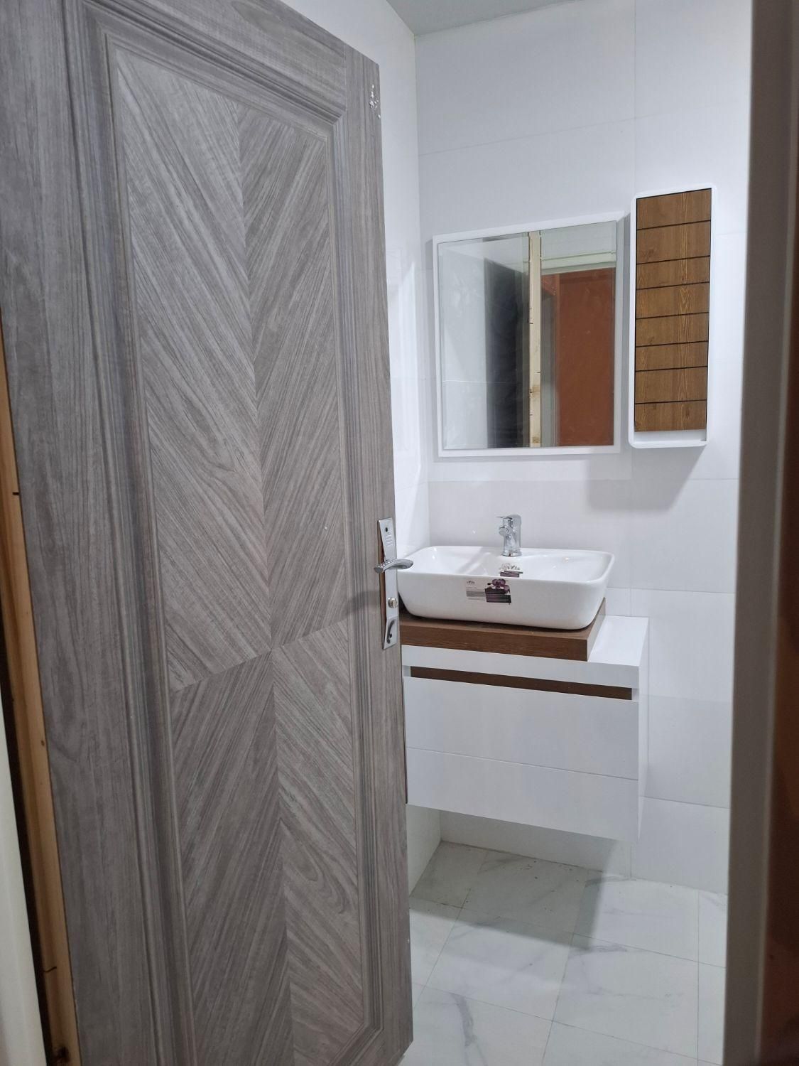 آپارتمان ۱۱۰ متری ۲ خوابه طبقه ۱ بر خیابان محمدیه|فروش آپارتمان|قزوین, |دیوار