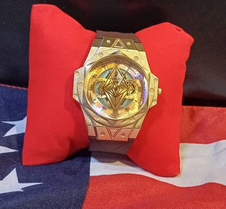 فروش ویژه ساعت‌های لاکچری G-SHOCK و HUBLOT وارداتی|ساعت|تهران, الهیه|دیوار