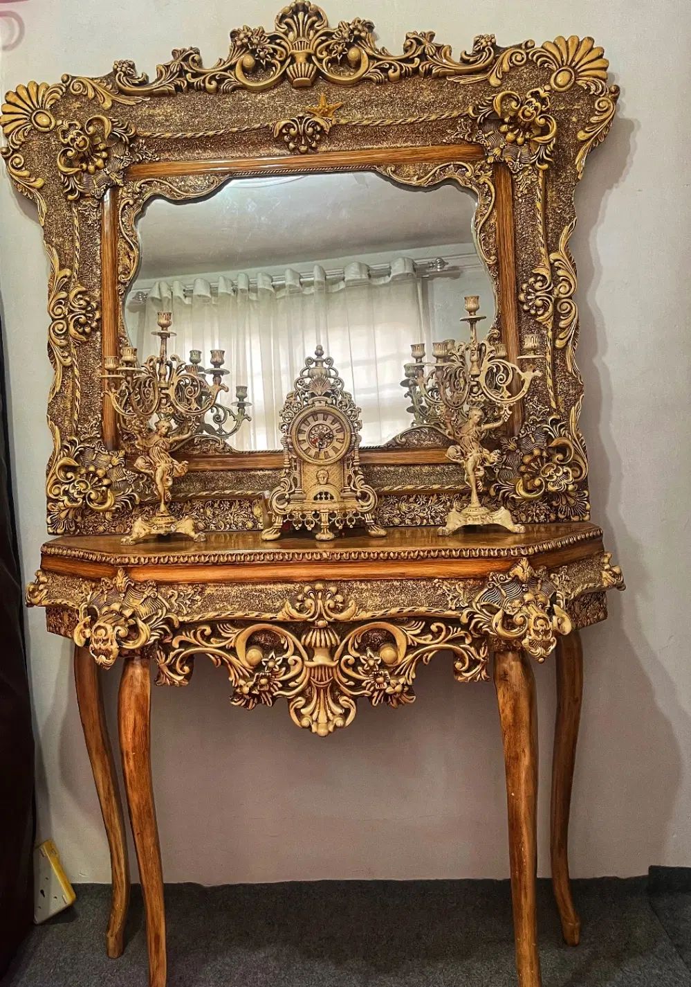 کنسول و آیینه سلطنتی|مبلمان خانگی و میز عسلی|رشت, استقامت ۱|دیوار