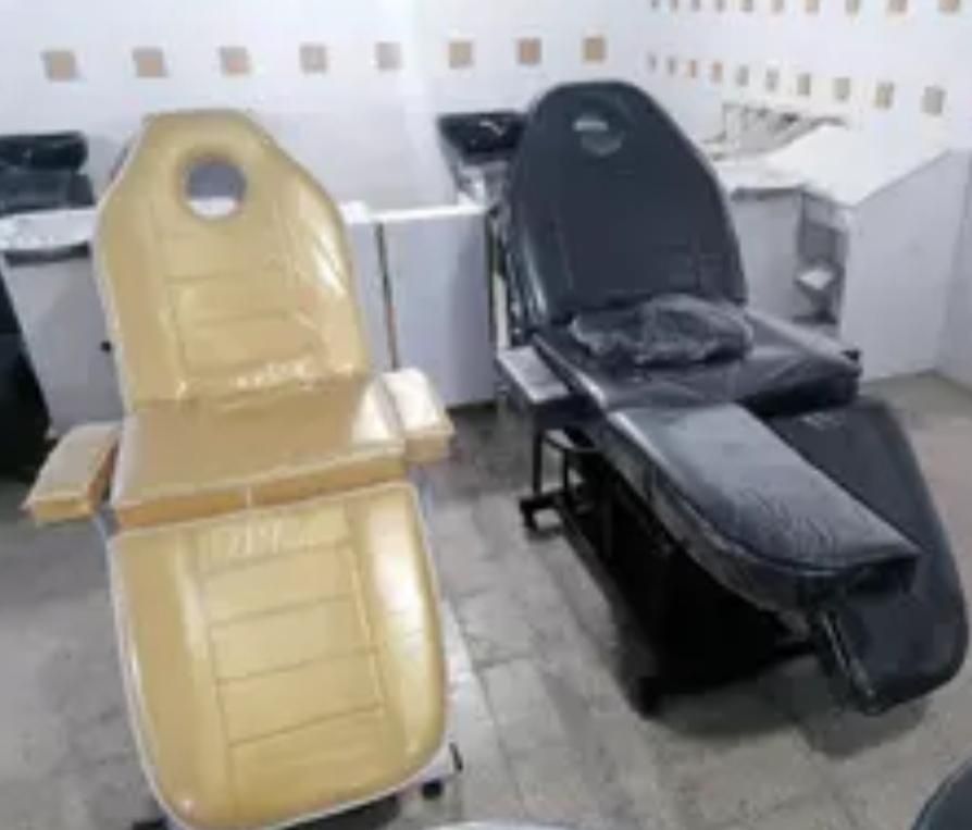 تخت تتو چهار تیکه،تخت سه تیکه ،تخت دو تیکه آرم رست|آرایشگاه و سالنهای زیبایی|رشت, دیانتی|دیوار