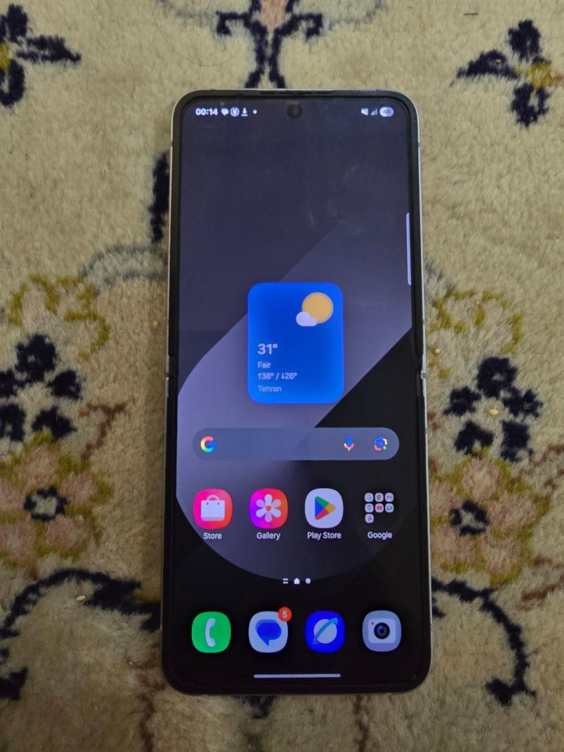 galaxy z flip 6نقره ای و کم کارکرد|موبایل|تهران, مجیدیه|دیوار