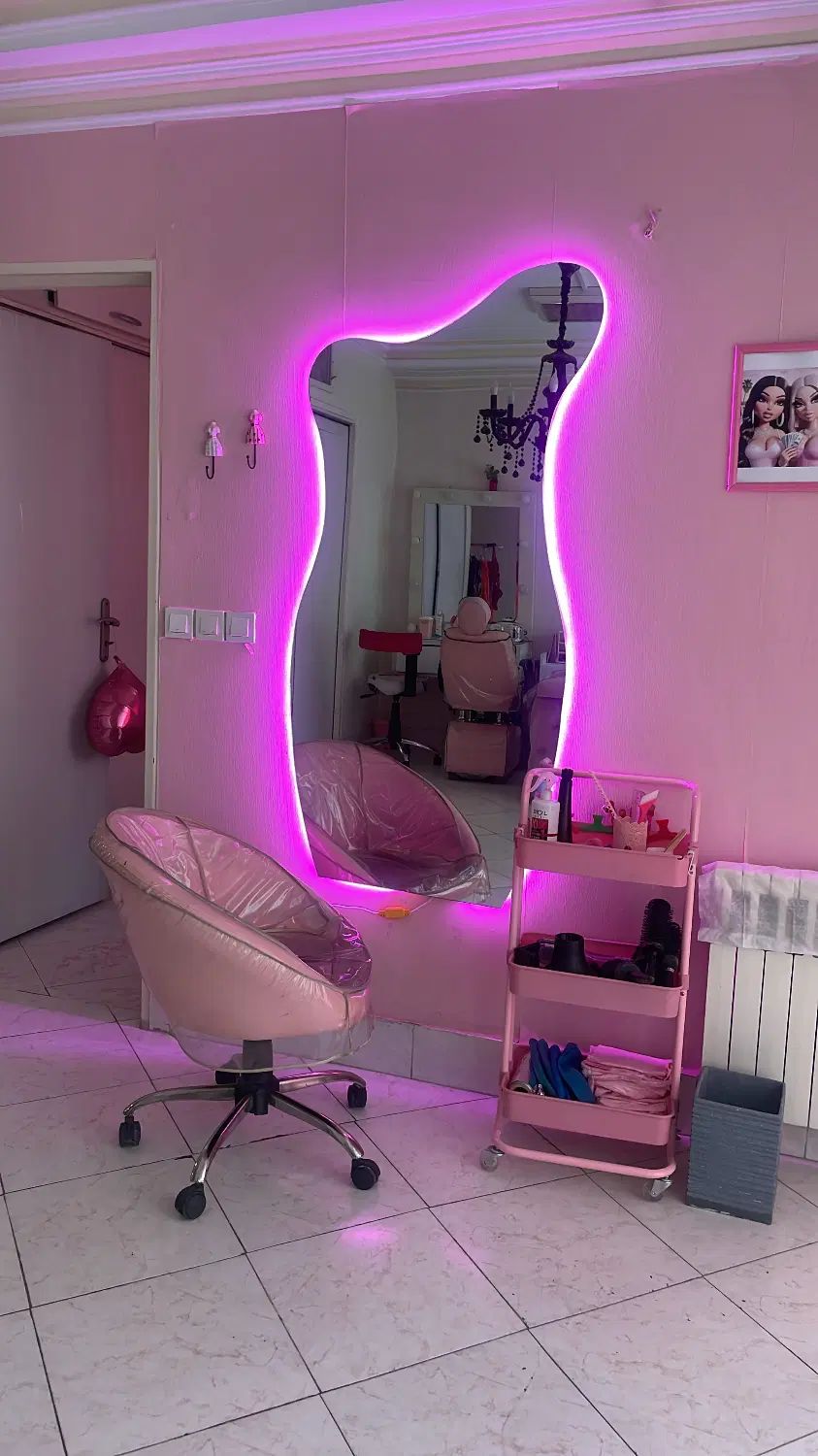 اجاره اتاق مزون آرایشگری میزناخن تخت مژه فشیال|اجارهٔ دفتر کار، اتاق اداری، مطب|تهران, گلستان (شهرک راه آهن)|دیوار