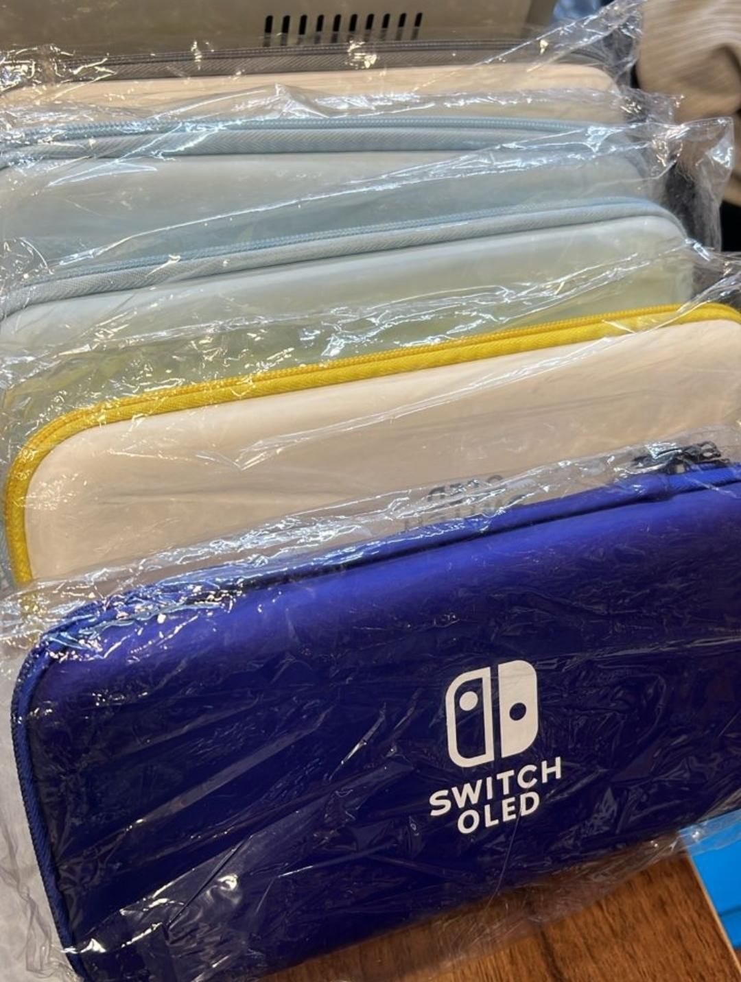 کیف نینتندو سوییچ OLED با کیفیت عالی|کنسول، بازی ویدئویی و آنلاین|قم, ارم|دیوار