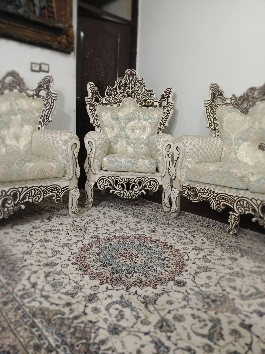 مبل ۹ نفره استفاده نشده قیمت مبل ۲۱میلیون .|مبلمان خانگی و میز عسلی|گلستان (تهران), |دیوار