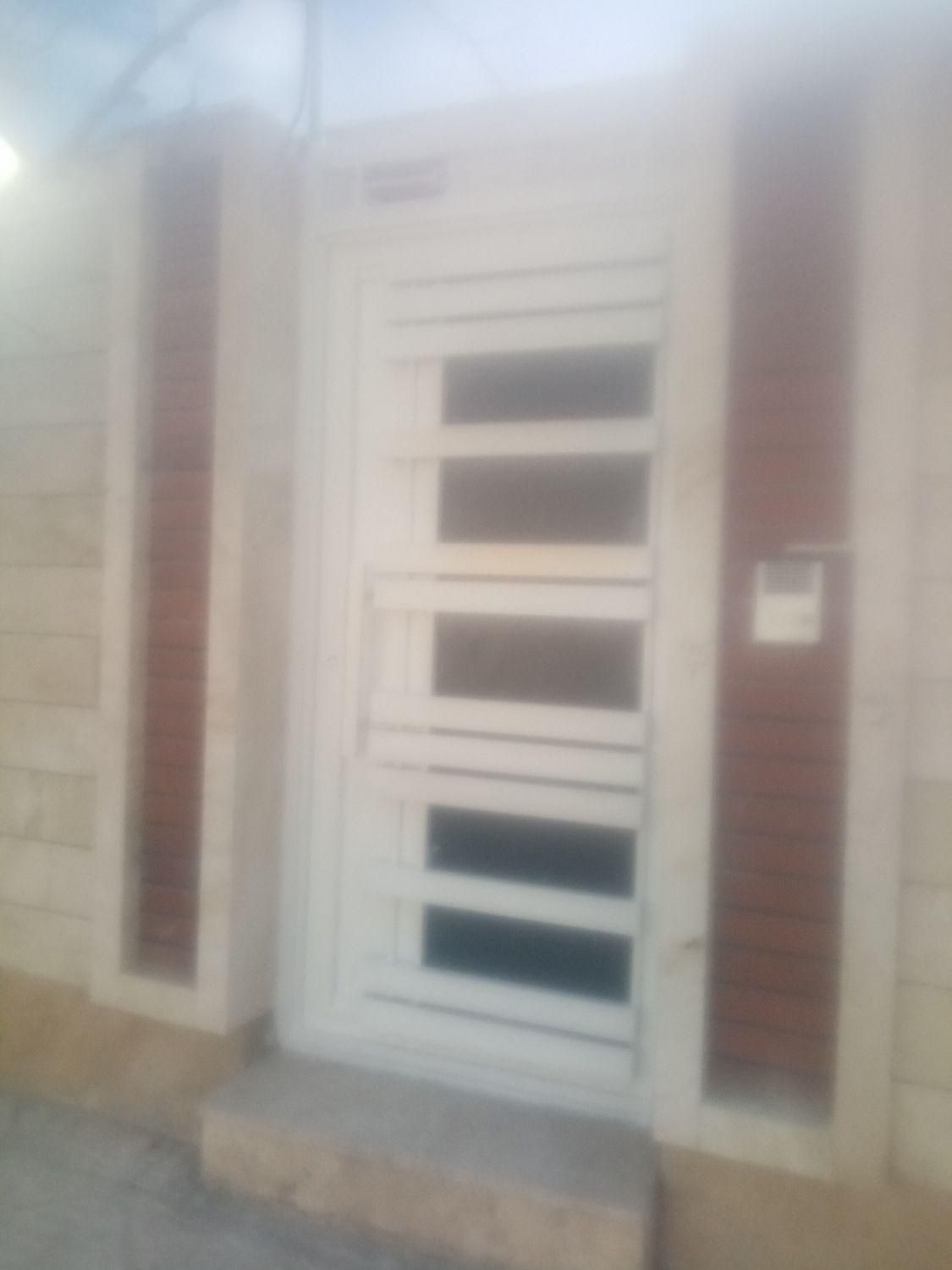 نقاشی ساختمان لکه گیری رنگ پلاستیک روغنی|خدمات پیشه و مهارت|ایلام, |دیوار