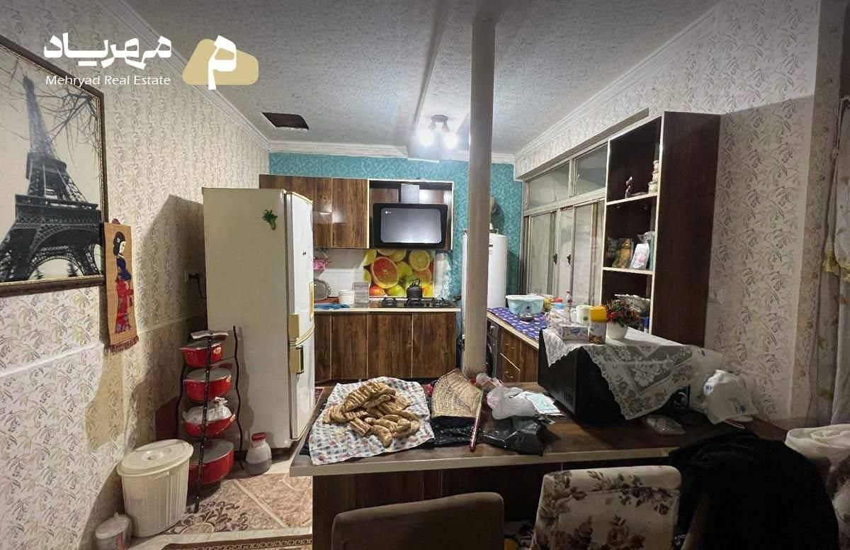 خانه حیاط‌دار 650متری در بلسبنه با امتیازات|فروش خانه و ویلا|کوچصفهان, |دیوار