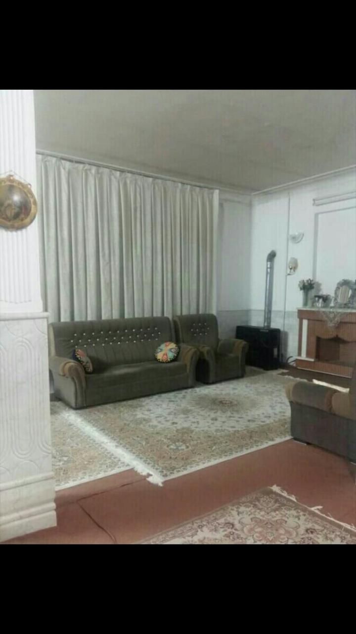 زیرزمین گلخانه ای ۱۳۵ متری ۲ خوابه در باجک (۱۹ دی)|اجارهٔ خانه و ویلا|قم, باجک یک|دیوار