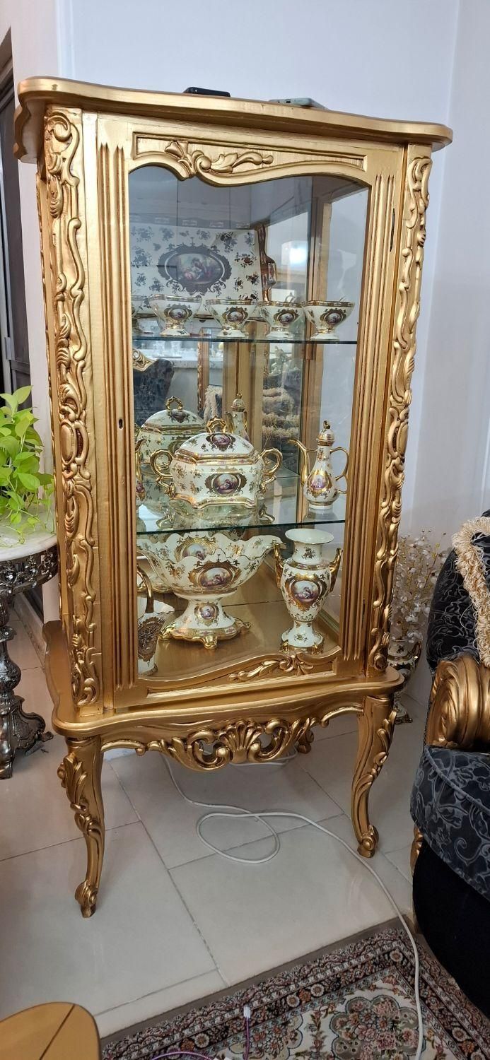 ویترین طلایی چوب گردو|بوفه، ویترین، کنسول|شهریار, شهریار|دیوار