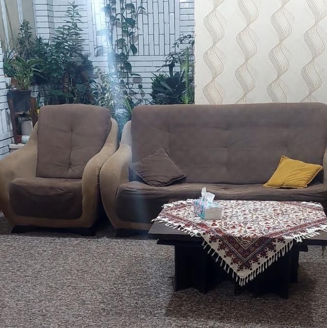 مبلمان ۷ نفره|مبلمان خانگی و میز عسلی|دوگنبدان, |دیوار