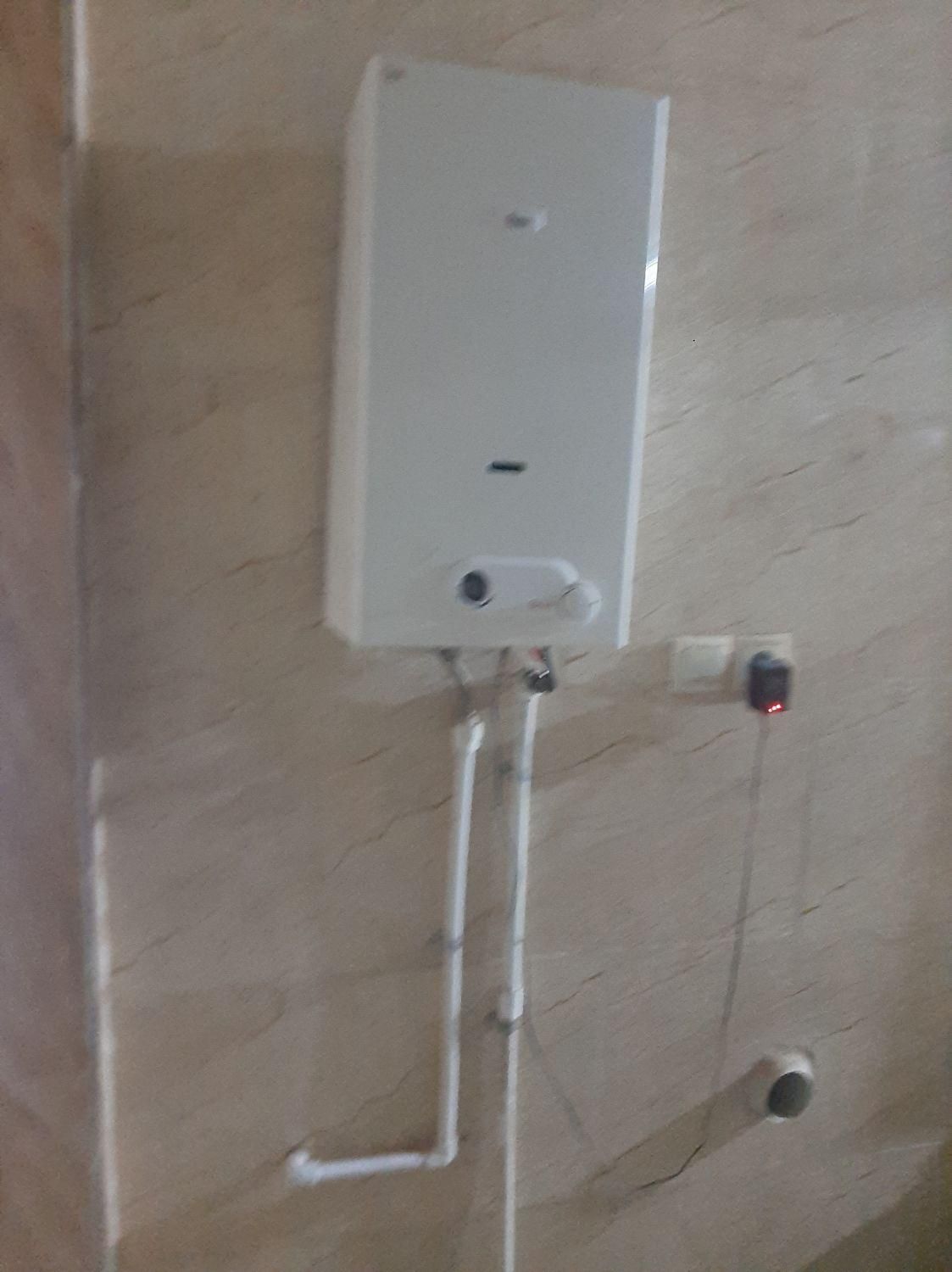 لوله کشی وبرق کشی. نصبLED به دیوارسیم کشی کولر|خدمات پیشه و مهارت|خاش, |دیوار