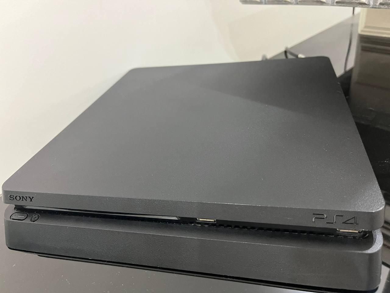 پی اس فور ۱ ترابایت ps4 slim لا زرورق|کنسول، بازی ویدئویی و آنلاین|پاکدشت, پاکدشت (مامازند)|دیوار