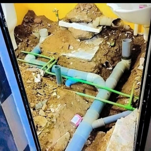 تاسیسات لوله کشی لوله بازکنی نشت یابی آب و فاضلاب|خدمات پیشه و مهارت|قزوین, |دیوار