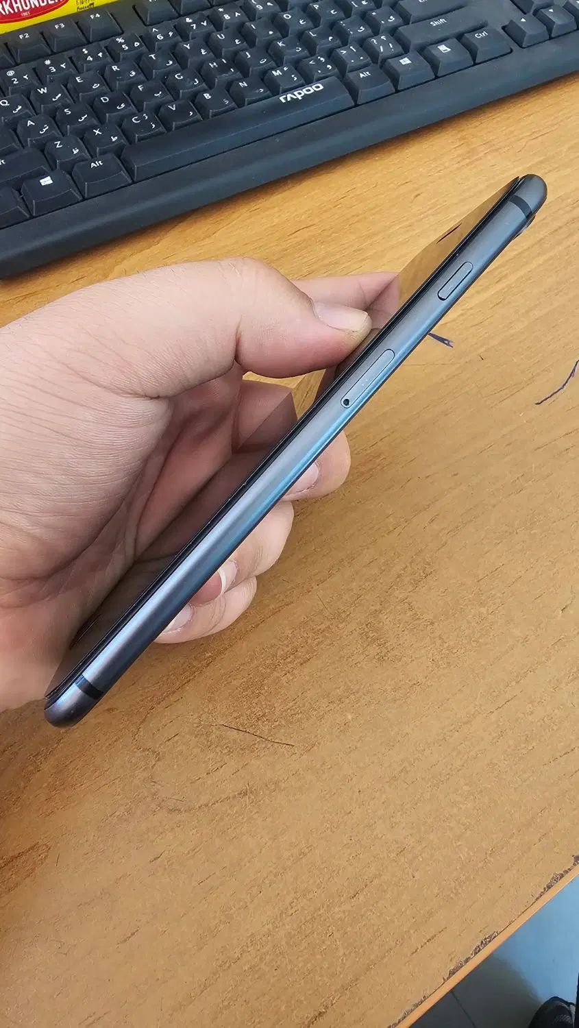 اپل iPhone 8 Plus با حافظهٔ ۶۴ گیگابایت|موبایل|کرج, جهان‌شهر|دیوار