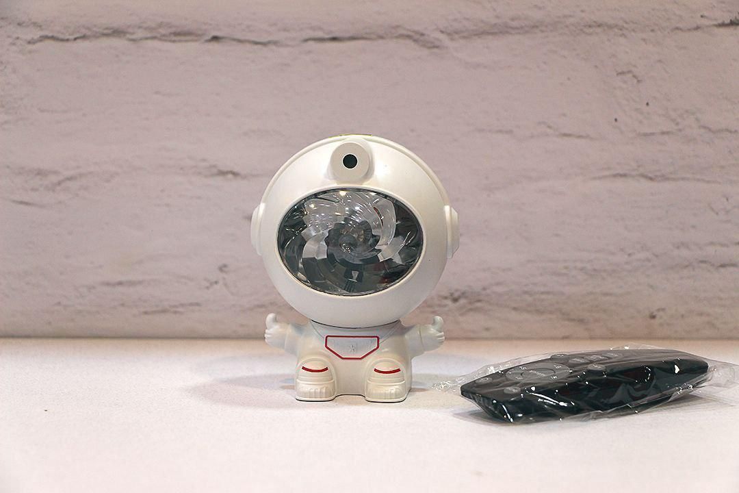 شب خواب فضانورد کهکشان ساز  اسپیکر دار اصل|چراغ خواب و آباژور|اصفهان, طامه|دیوار