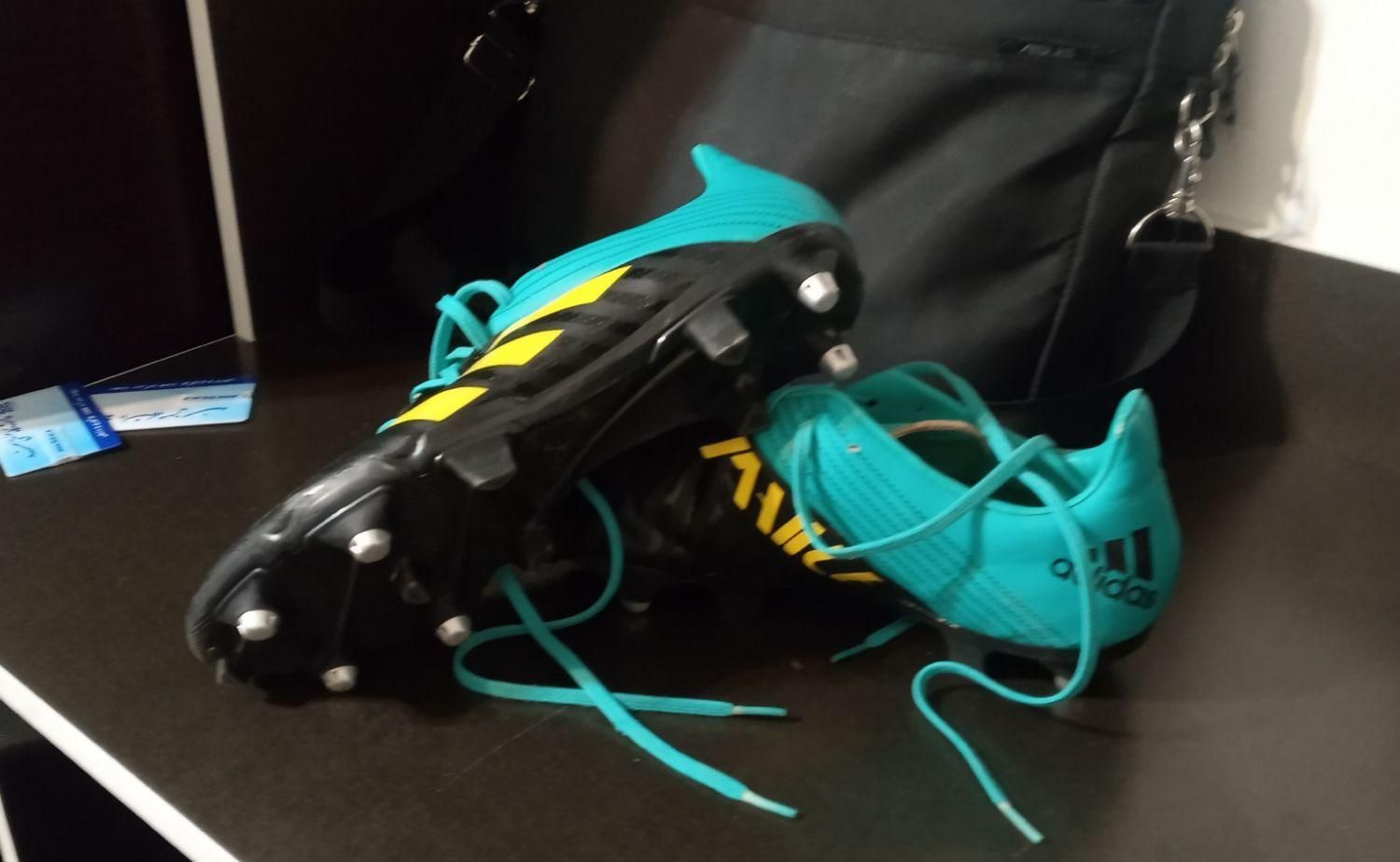 کفش سرچمن اصل ادیداس خارجی|کیف، کفش، کمربند|مهاباد (آذربایجان غربی), |دیوار