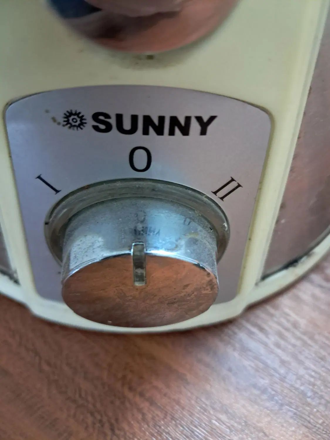 آبمیوه گیر مارک sunny|آبمیوه‌گیر و آب‌مرکبات‌گیر|مشهد, الهیه|دیوار