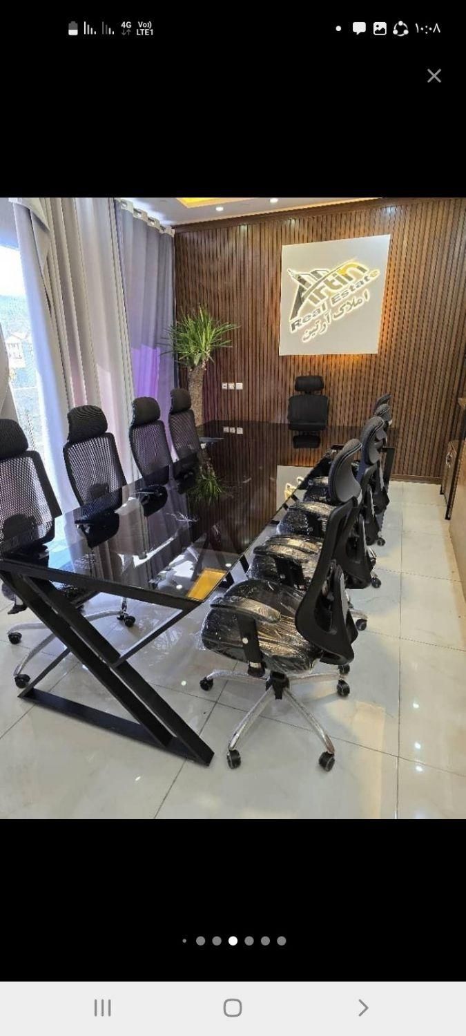 میز کنفرانس شیشه ای.  میز مدیریت|مبلمان اداری|شهریار, |دیوار