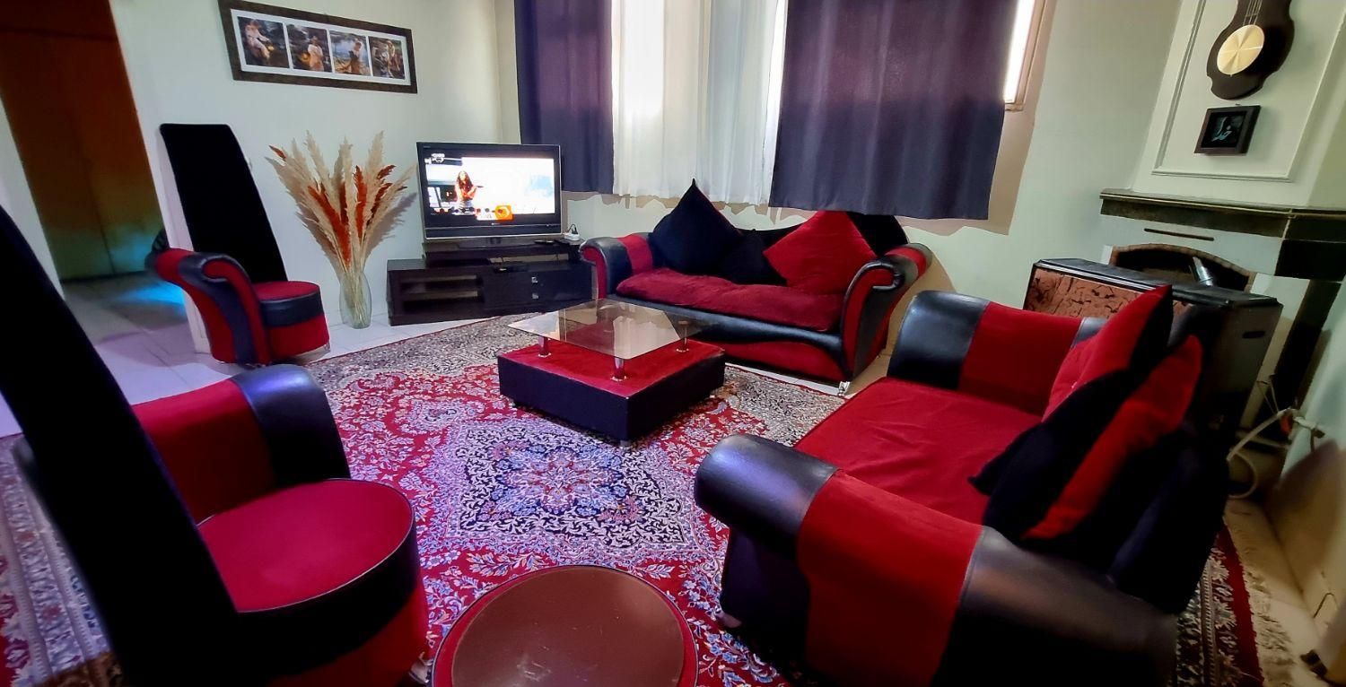 اجاره ماهیانه منزل مبله با وسایل کامل خانواده|اجارهٔ کوتاه‌مدت آپارتمان و سوئیت|اصفهان, حسین‌آباد|دیوار