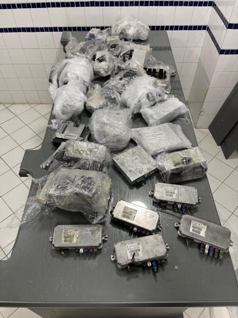 انواع ست سوییچ و ecu موتور bmw|قطعات یدکی و لوازم جانبی|تهران, آجودانیه|دیوار