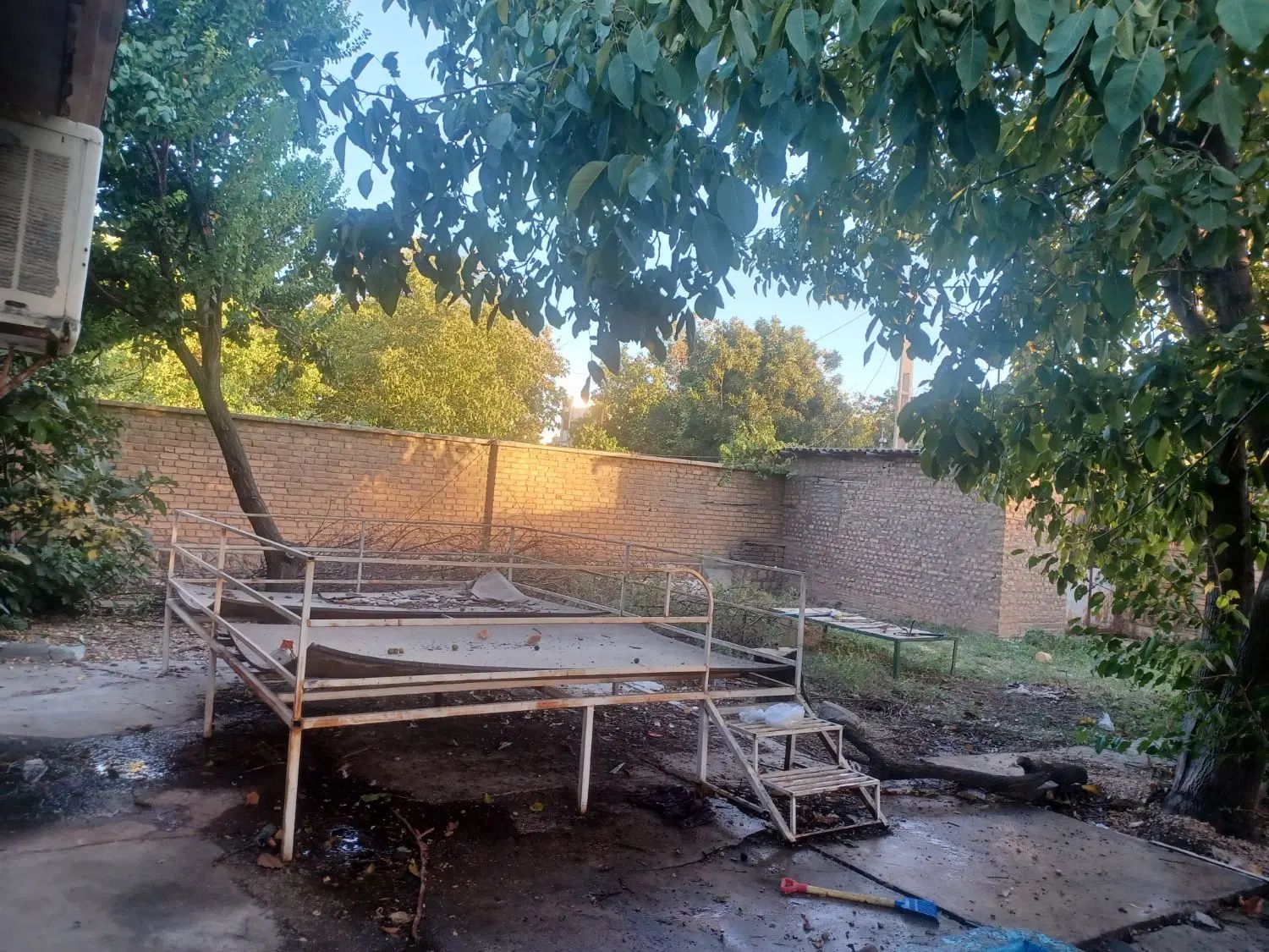 فروش تخت مناسب خانه ویلایی خانه باغ و رستوران سنتی|صندلی و نیمکت|اسلام‌‌آباد غرب, |دیوار