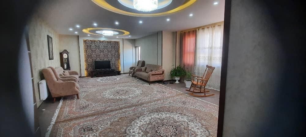 سه خوابه بر خیابان اصلی قهرمانان طلاییه اداری|فروش آپارتمان|شیراز, میانرود|دیوار