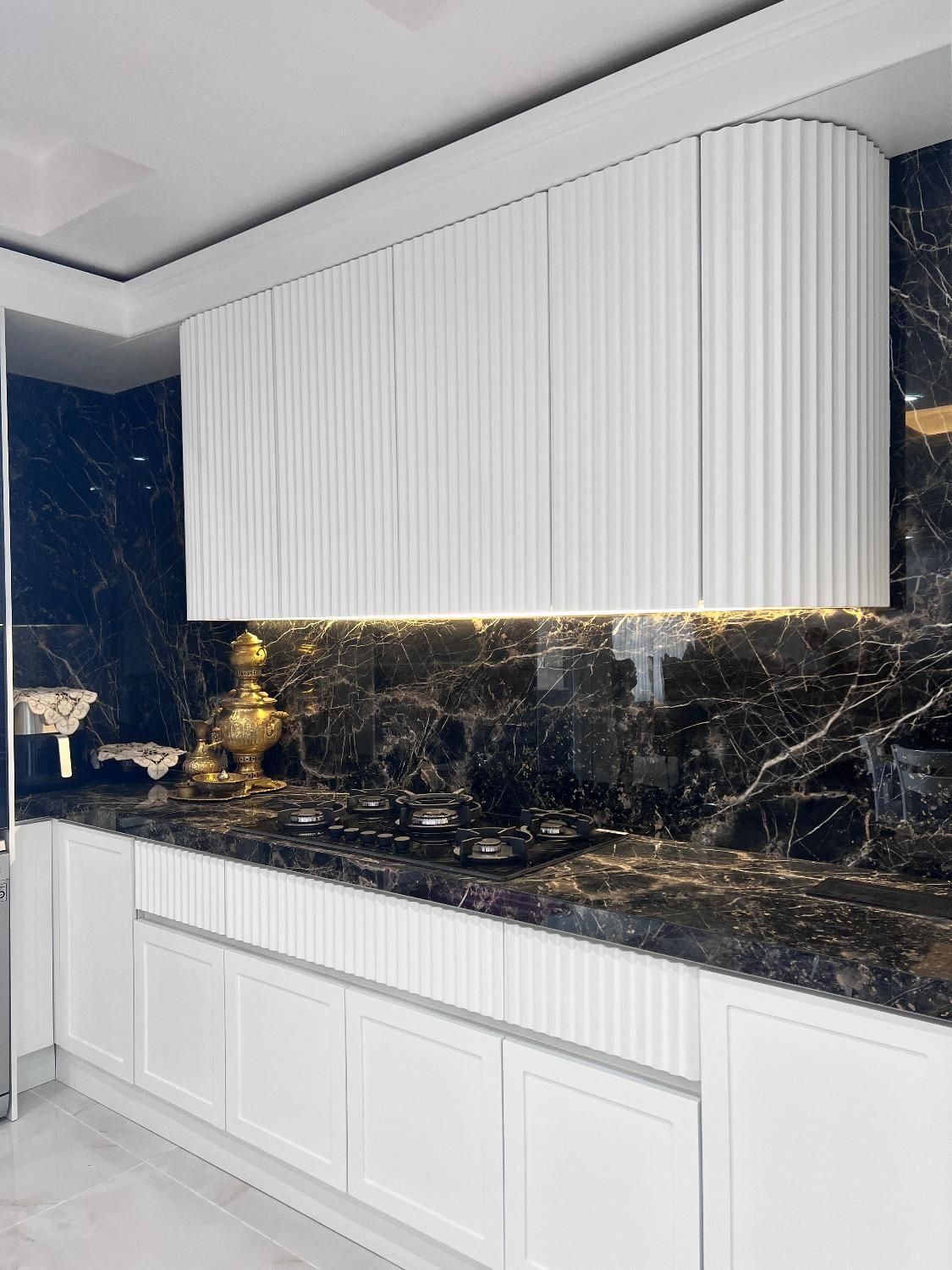 کابینت طرح هرمی بارنگ سفید آشپزخانه مینیمان|مصالح و تجهیزات ساختمان|گرگان, |دیوار