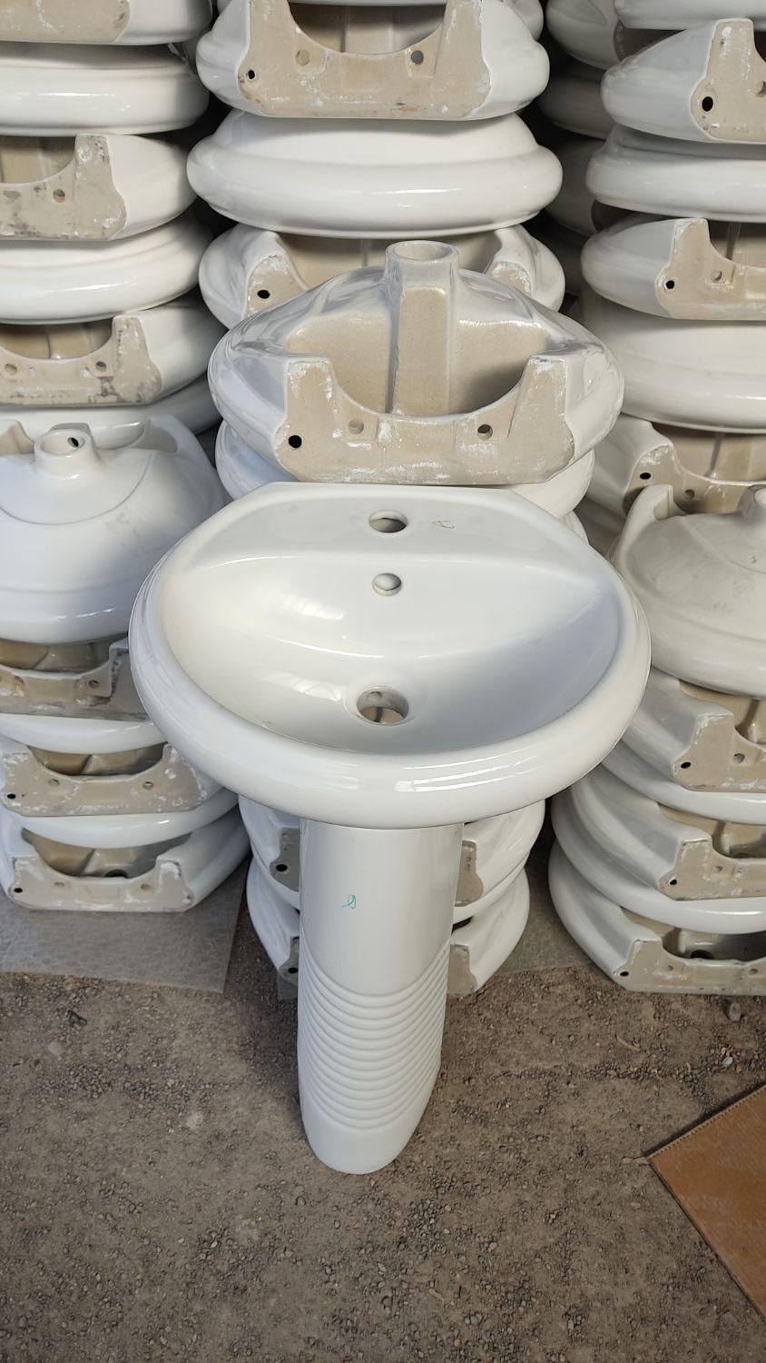 روشویی پایه دار مینا سایز 42|لوازم سرویس بهداشتی|قزوین, |دیوار