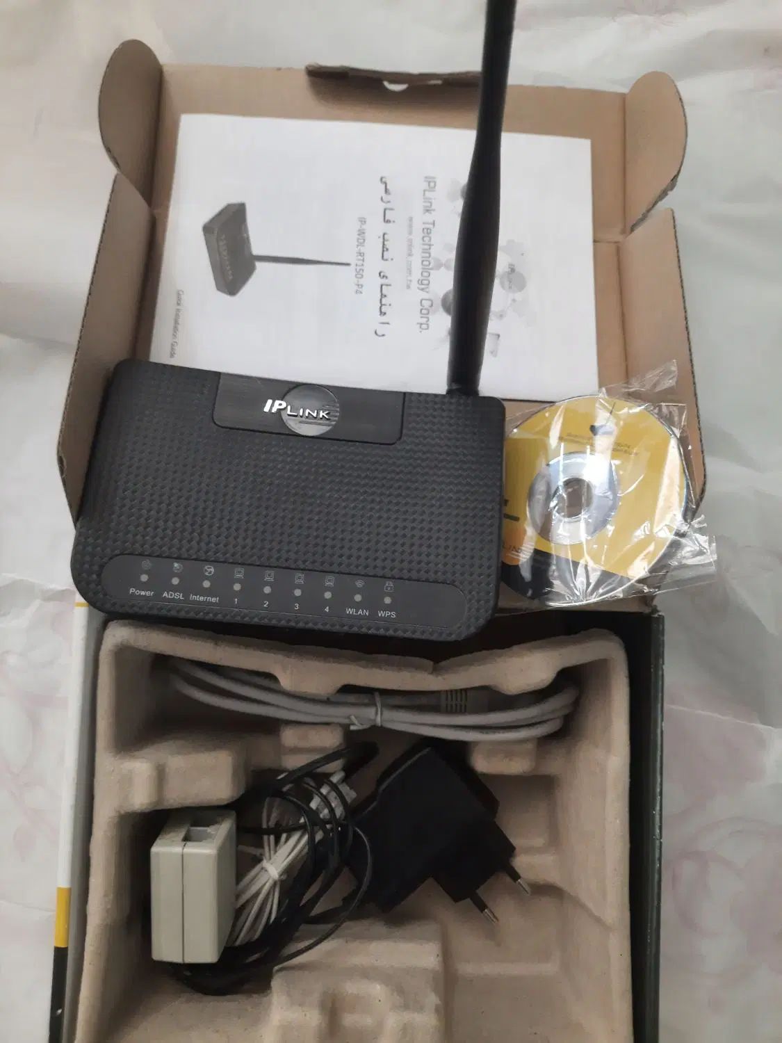مودم adsl+2 با کارتن و متعلقات کم کارکرد تضمینی|مودم و تجهیزات شبکه|تهران, دانشگاه شریف|دیوار