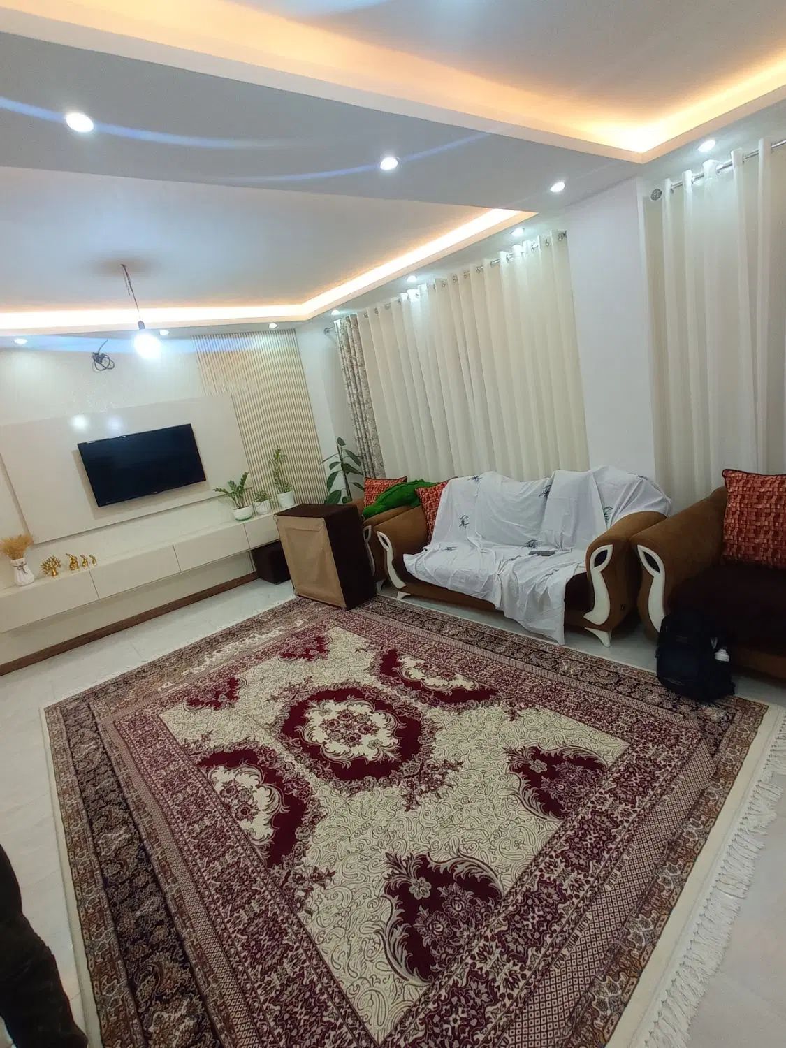 واحد۱۰۰متری ۲خواب پارکینگ،لوکس،ط۲،مدرن،منطقه۴رشت|فروش آپارتمان|رشت, عینک|دیوار
