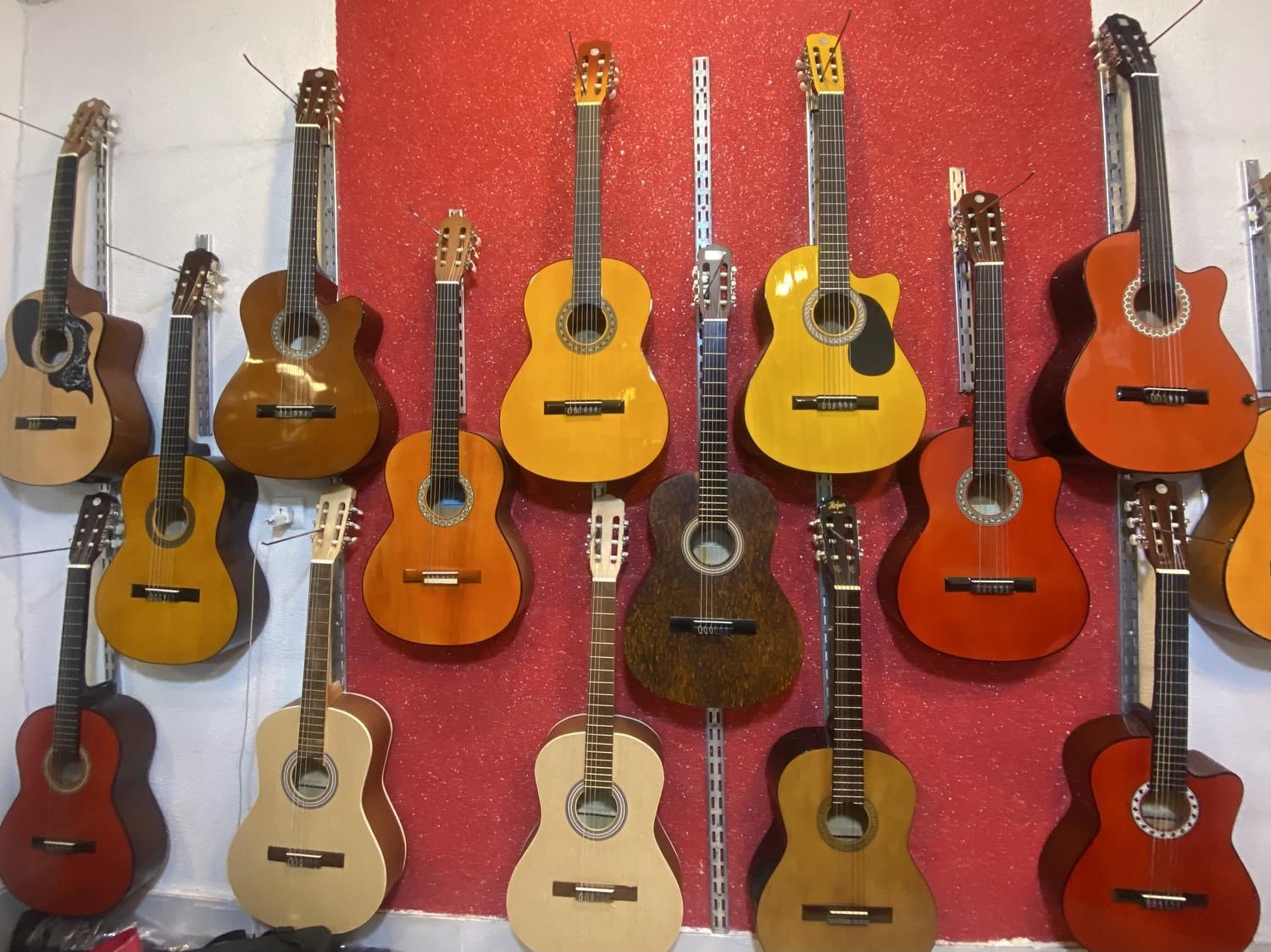 گیتار تایید استاد مدل A|گیتار، بیس، امپلیفایر|کرج, حسینآباد|دیوار