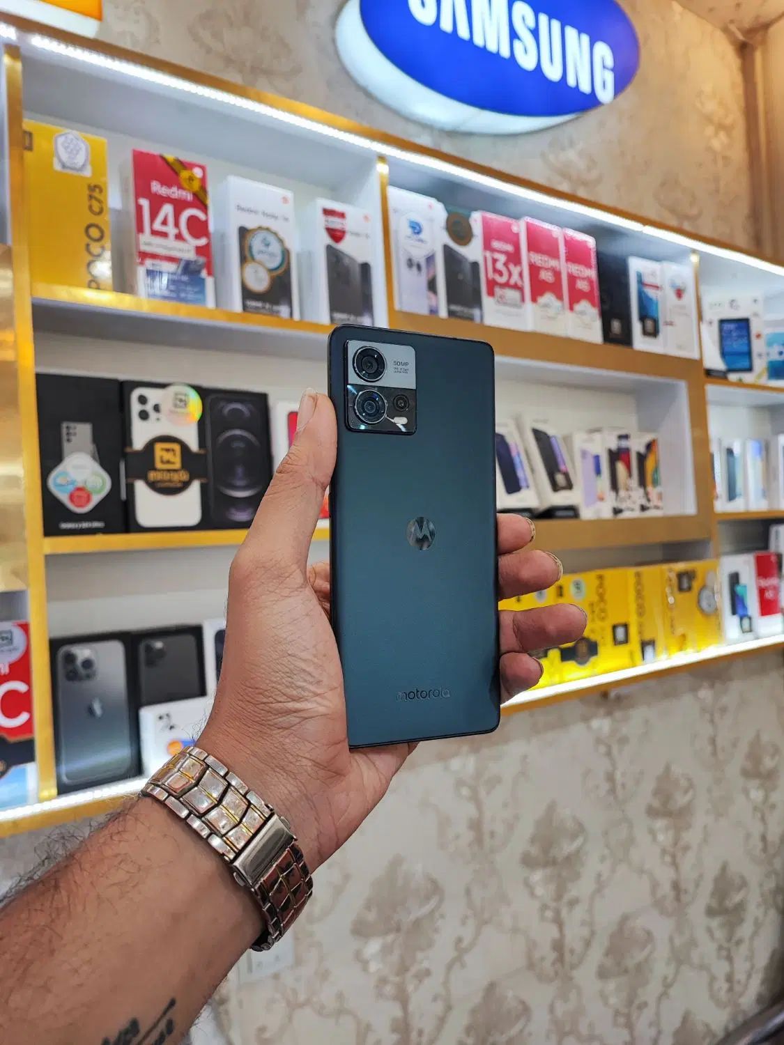 فیوژن۳۰ Motorola edge.نقد و اقساط|موبایل|مشهد, سید رضی|دیوار