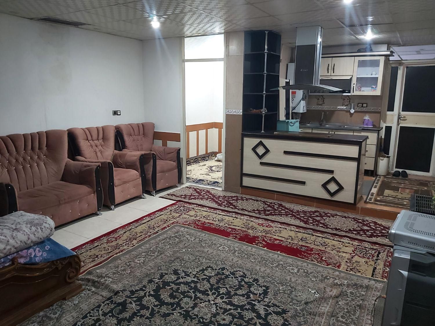 منزل خانه سوییت مبله نزدیک دروازه قران سعدیه دلگشا|اجارهٔ کوتاه‌مدت آپارتمان و سوئیت|شیراز, سعیدیه جنوبی|دیوار