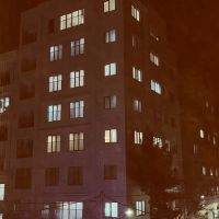 80-متر-دو-خواب-فول-نورگیر-دسترسی-عالی