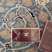ادکلن allure sensuelle chanel|آرایشی، بهداشتی، درمانی|تهران, پونک|دیوار