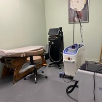 کلینیک تزریق ژل بوتاکس لیزر هایفو فشیال خال فیلرلب|خدمات آرایشگری و زیبایی|تهران, پیروزی|دیوار