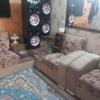 یک عدد مبل راحتی ال با وسطی کار کرده|مبلمان خانگی و میز عسلی|تهران, مسعودیه|دیوار