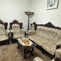 مبلمان ۷ نفره بهمراه دو عدد میزبان(۹نفره)|مبلمان خانگی و میز عسلی|تهران, شهرک صدرا|دیوار